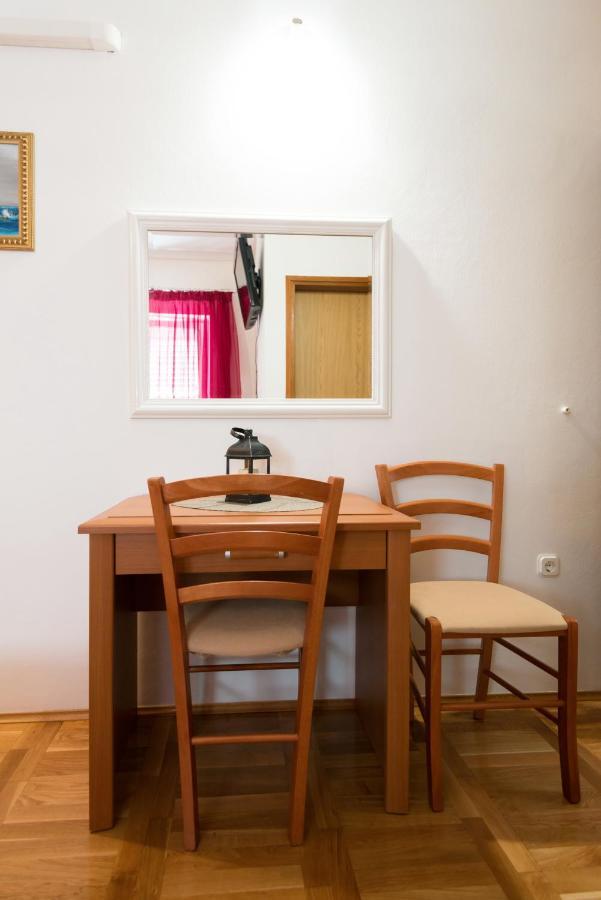 Guesthouse Sanela Pomena Luaran gambar