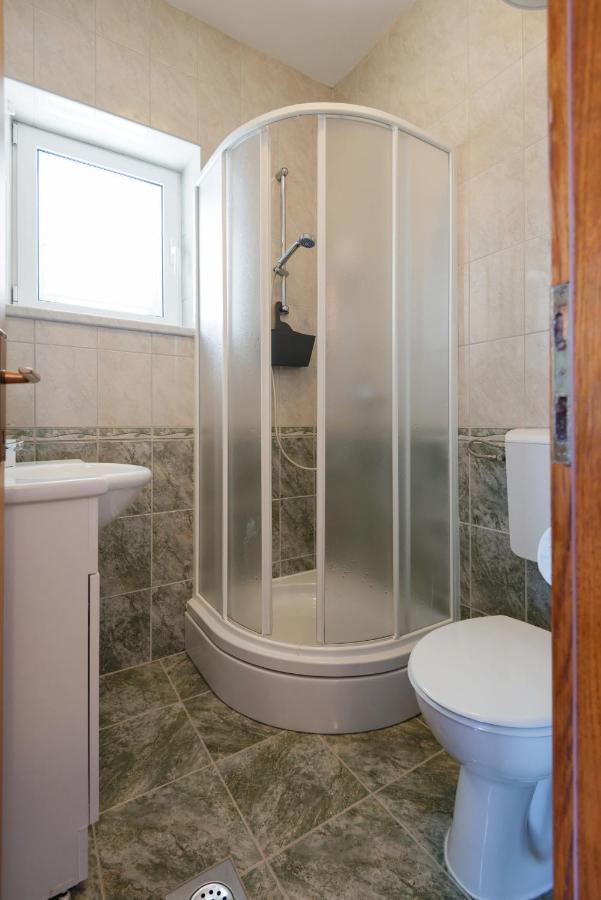 Guesthouse Sanela Pomena Luaran gambar